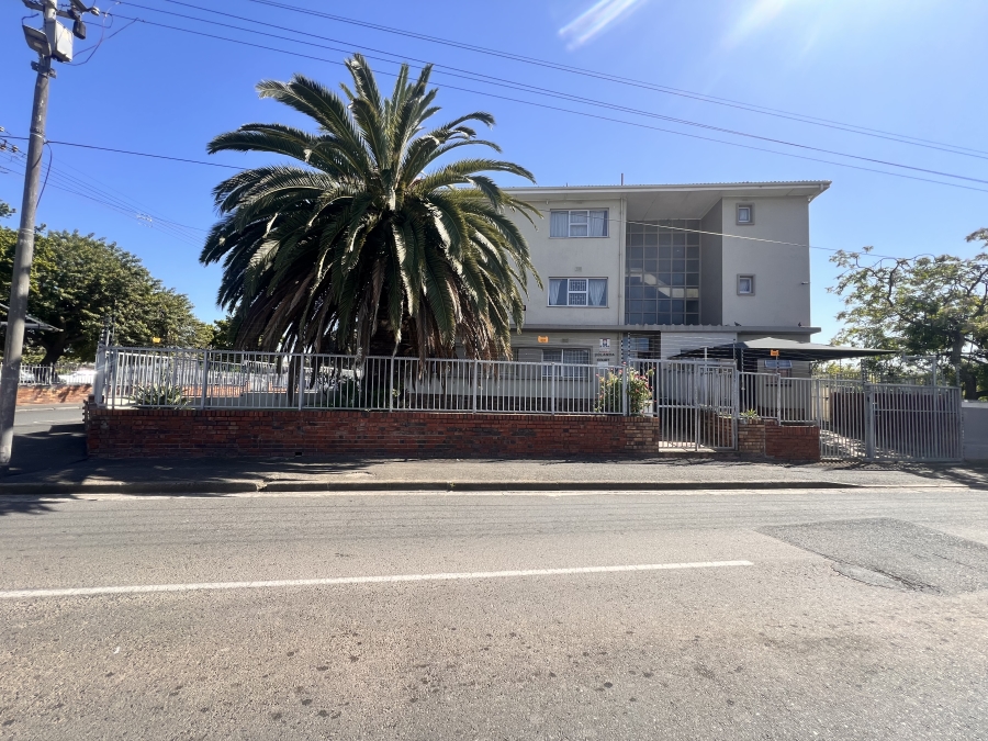 2 Bedroom Property for Sale in Fairfield Estate Western Cape